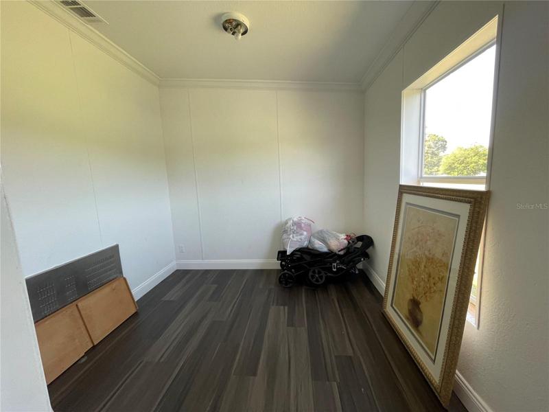 Fifth room/office/extra room