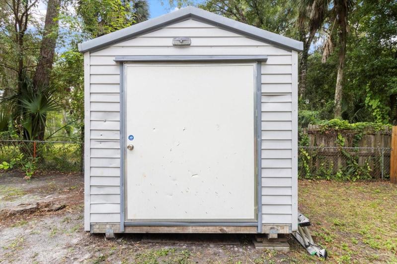 Shed 2 Conveys