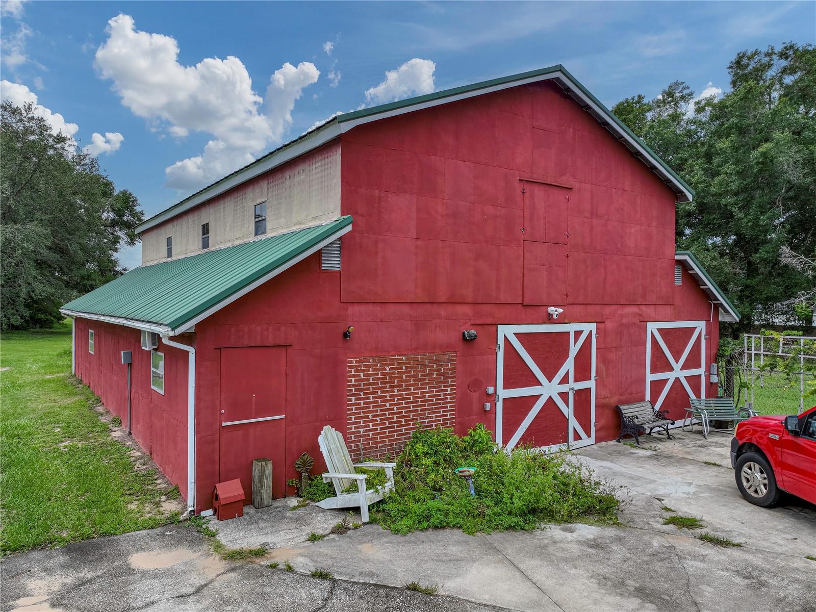 Barn