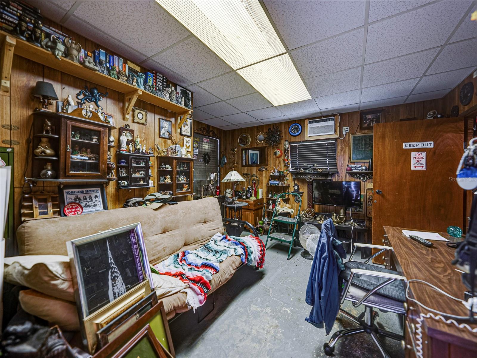 Barn Office