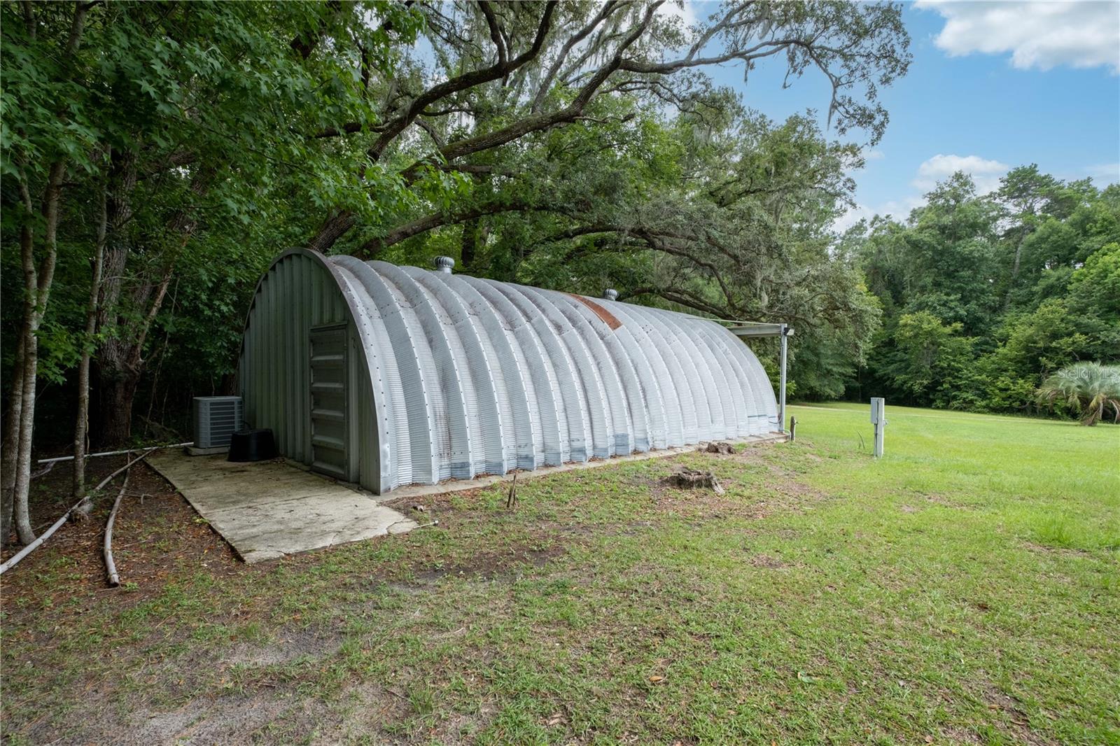 "Bunker" w/spray foam insulation and AC