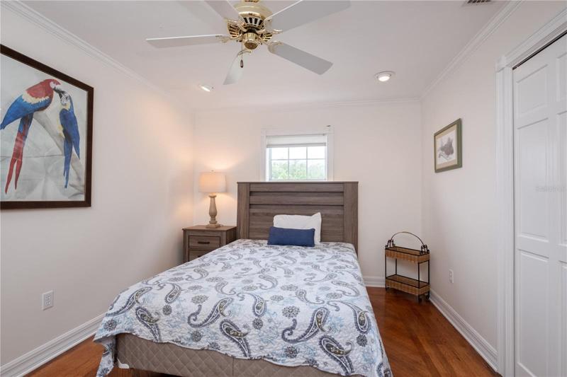 Upstairs guest bedroom