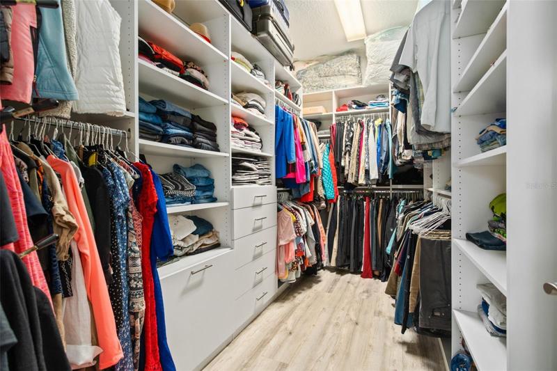The Master closet of your dreams!!