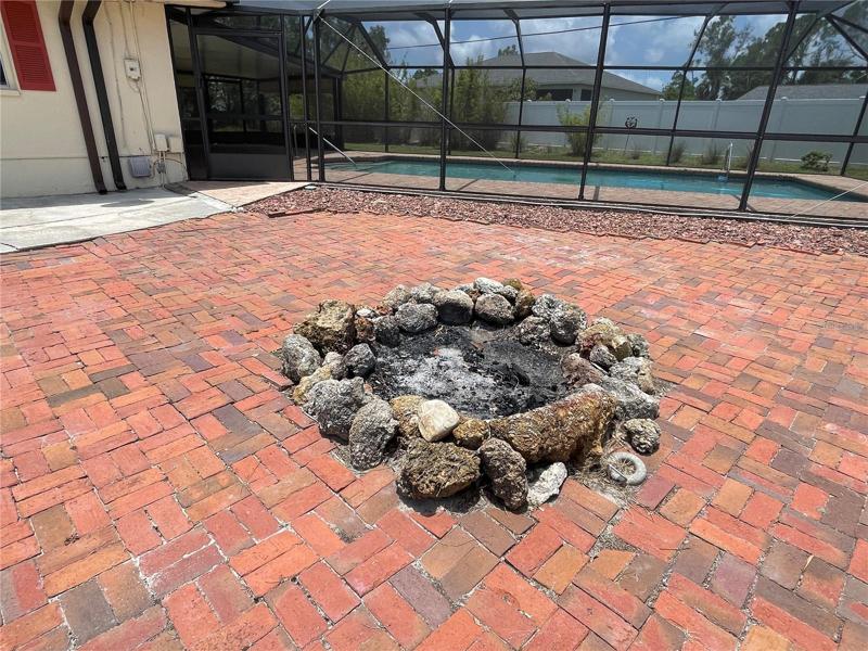 Fire pit