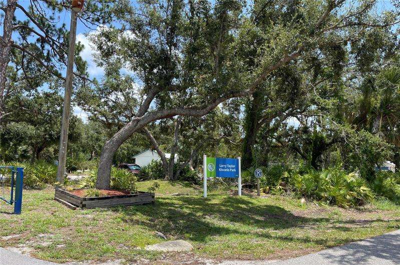 Kiwanis trail with workout equipment