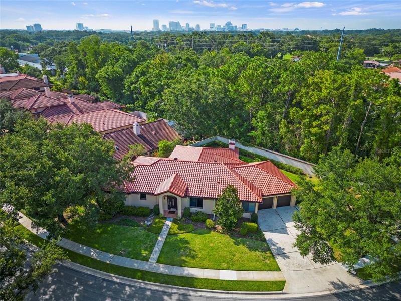 1601 Glen Eagles Way