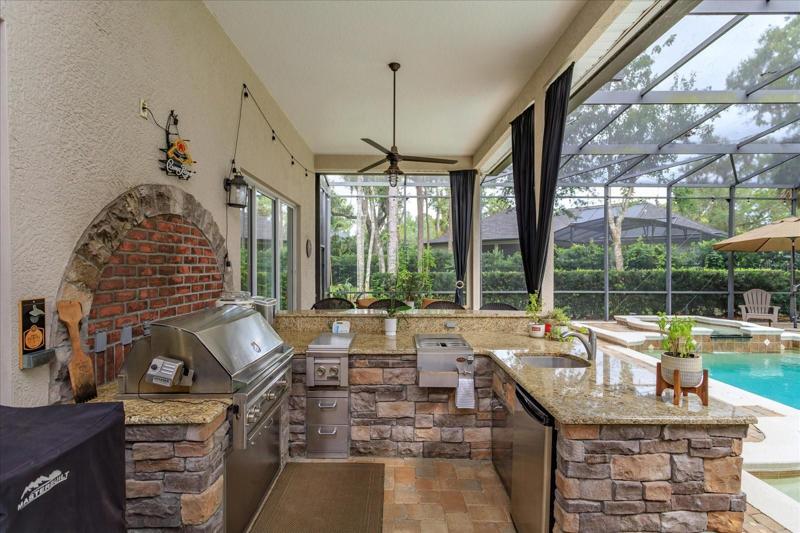 Outdoor kitchen
