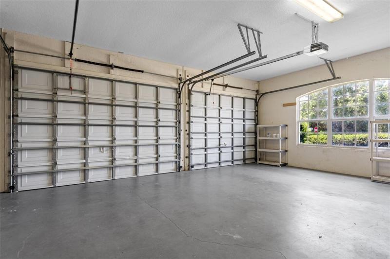 3 CAR GARAGE