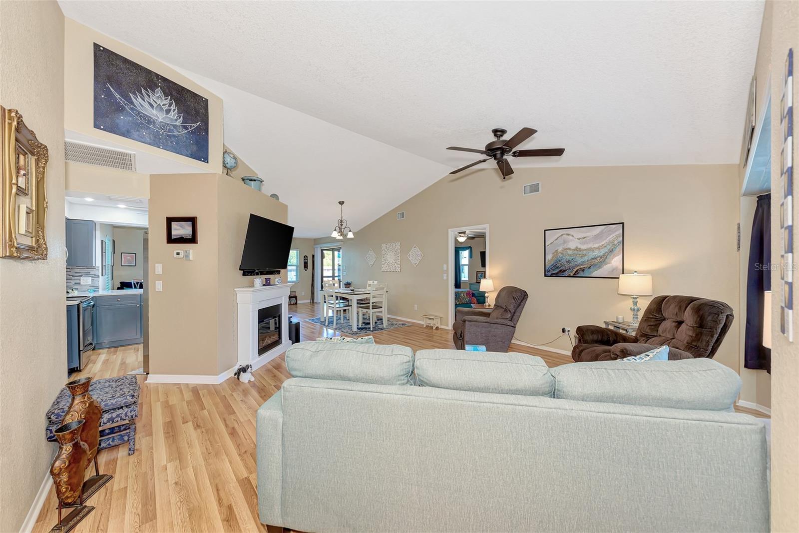 Open, voluminous ceilings