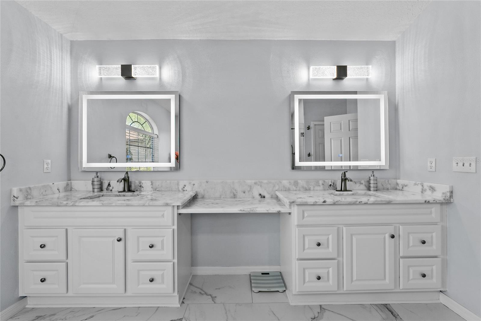 Master bath 5