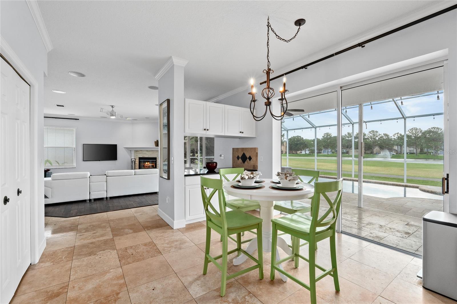 Breakfast area
