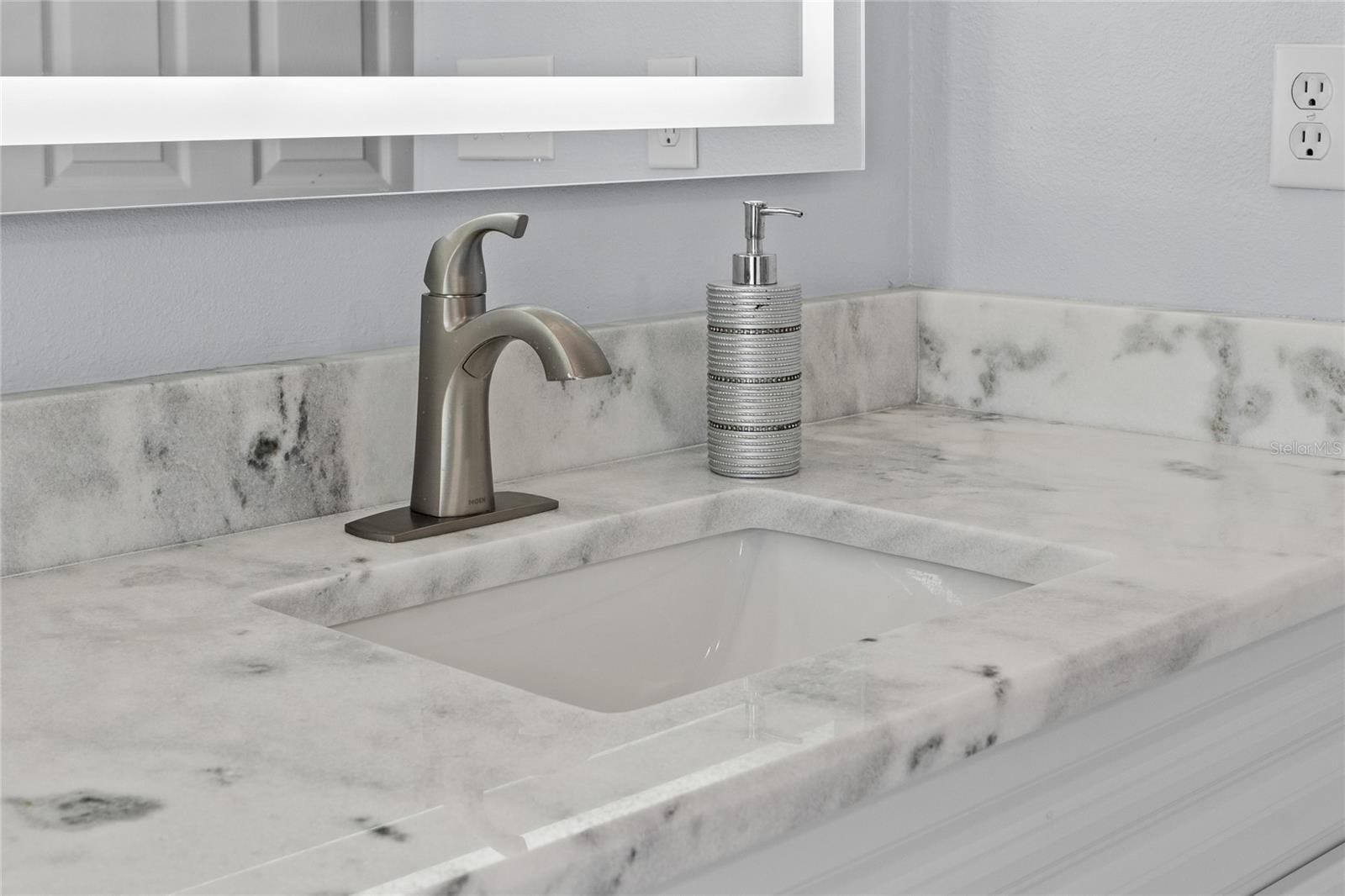 Master bath 6