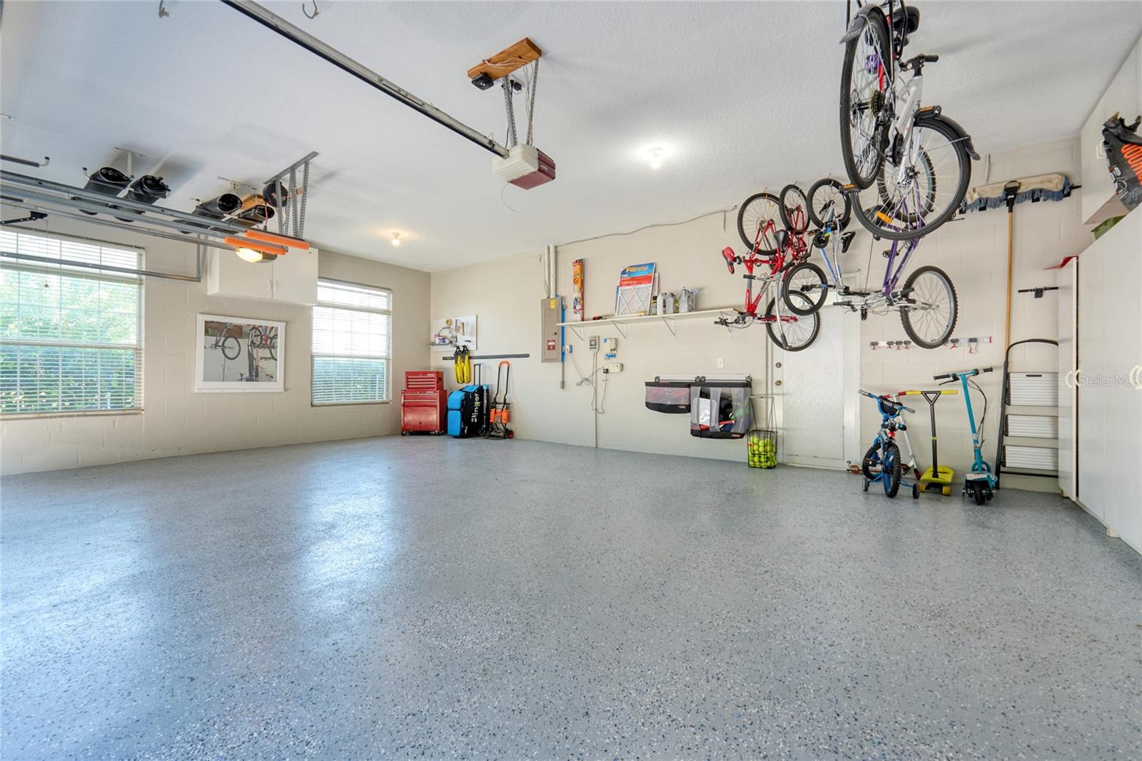 Garage 2