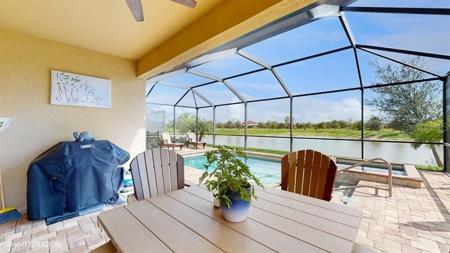 Lanai/Pool