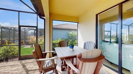 Lanai/Pool