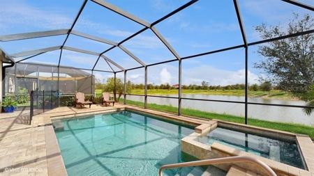 Lanai/Pool