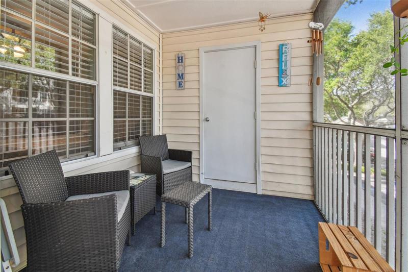 Storage access on lanai
