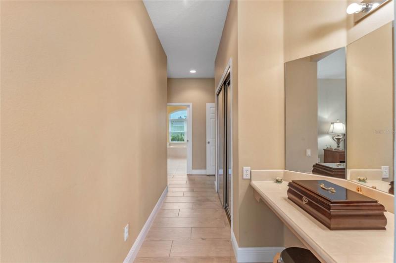 Dressing table and walk in closet