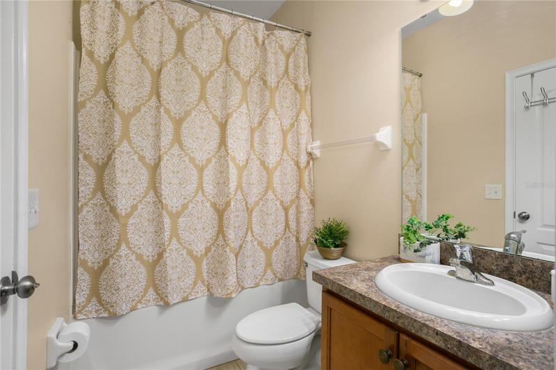with en-suite Bathroom