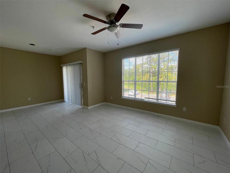 LIVING AND DINNING ROOM
