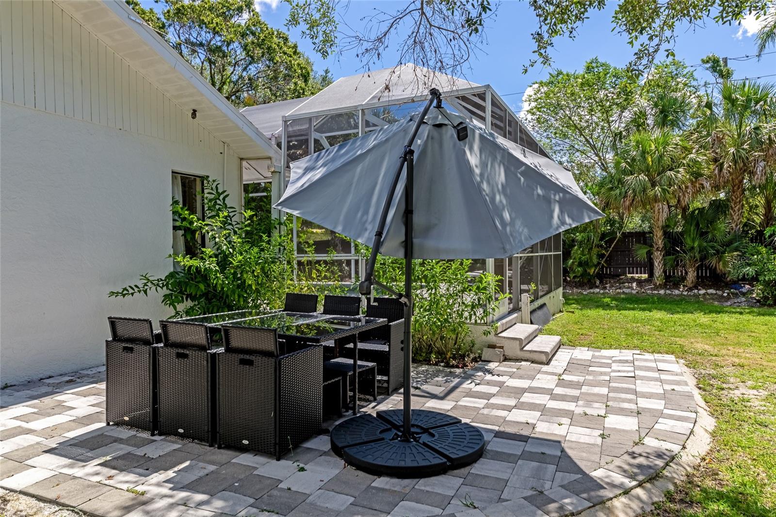 side yard and extra seating