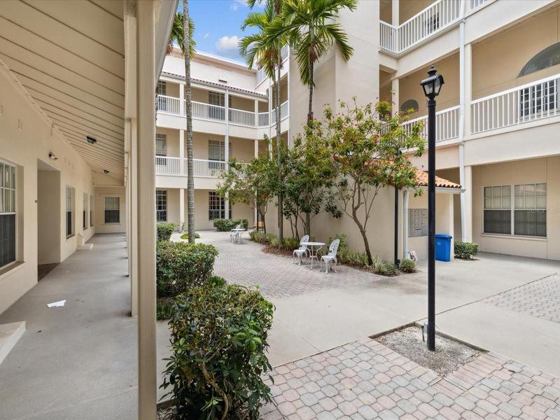 Courtyard Area inside Mirror Lake Condominium