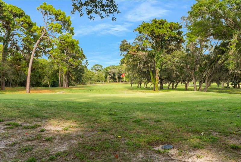 A Golf Course Membership is available for an extra Fee