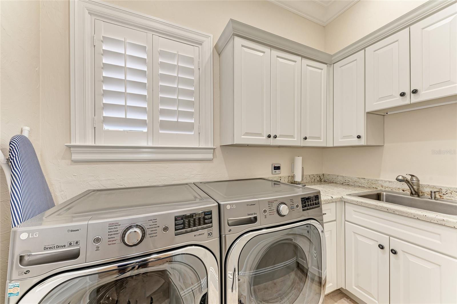 Sarasota, Florida 34236, 6 Bedrooms Bedrooms, 0 ,6 BathroomsBathrooms,Residential Lease,For Rent,WASHINGTON,0,A4574378