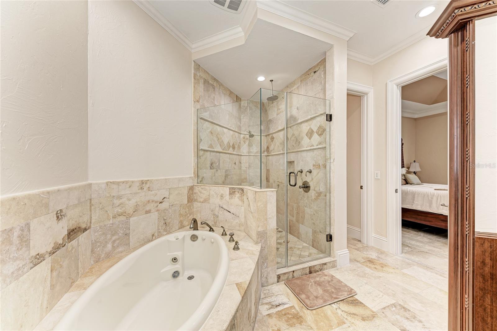 Sarasota, Florida 34236, 6 Bedrooms Bedrooms, 0 ,6 BathroomsBathrooms,Residential Lease,For Rent,WASHINGTON,0,A4574378