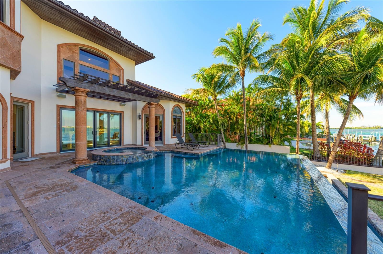Sarasota, Florida 34236, 6 Bedrooms Bedrooms, 0 ,6 BathroomsBathrooms,Residential Lease,For Rent,WASHINGTON,0,A4574378
