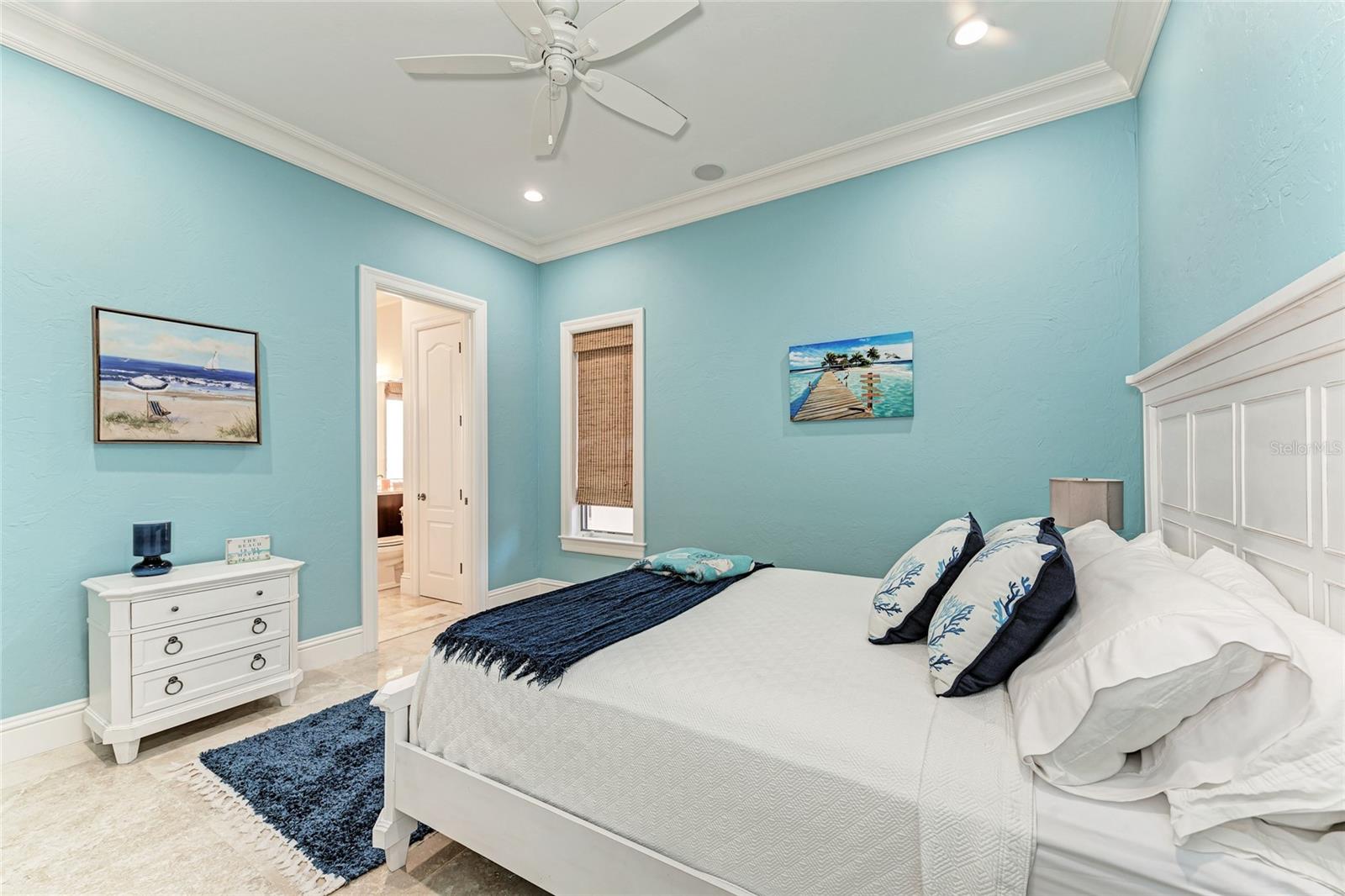Sarasota, Florida 34236, 6 Bedrooms Bedrooms, 0 ,6 BathroomsBathrooms,Residential Lease,For Rent,WASHINGTON,0,A4574378
