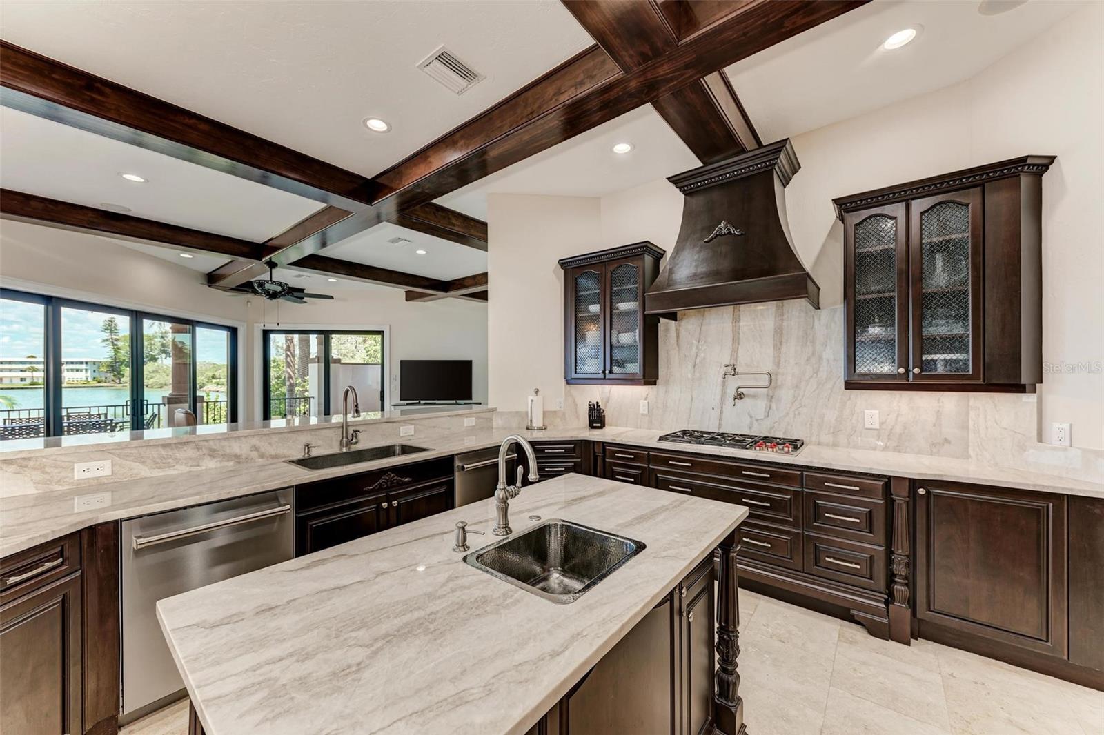 Sarasota, Florida 34236, 6 Bedrooms Bedrooms, 0 ,6 BathroomsBathrooms,Residential Lease,For Rent,WASHINGTON,0,A4574378
