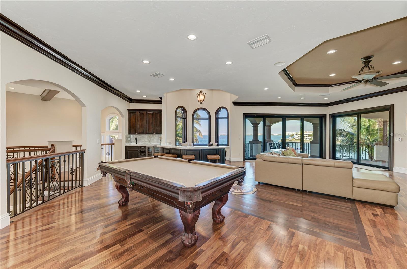 Sarasota, Florida 34236, 6 Bedrooms Bedrooms, 0 ,6 BathroomsBathrooms,Residential Lease,For Rent,WASHINGTON,0,A4574378