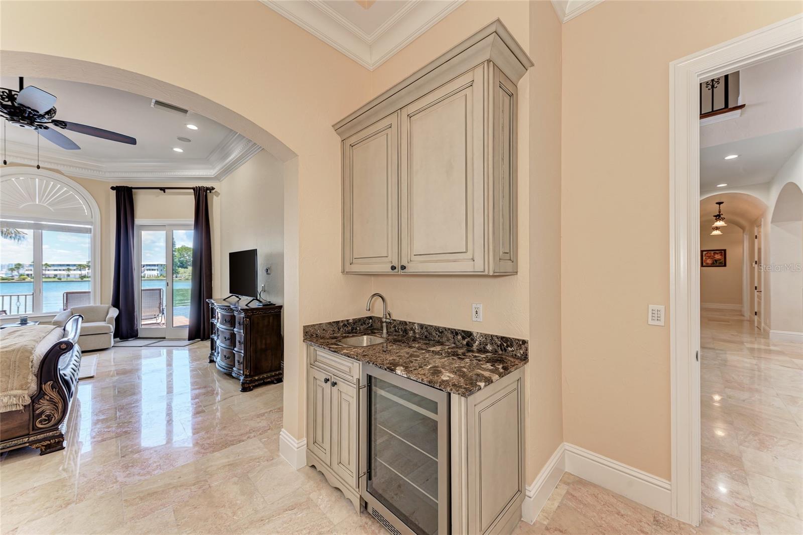 Sarasota, Florida 34236, 6 Bedrooms Bedrooms, 0 ,6 BathroomsBathrooms,Residential Lease,For Rent,WASHINGTON,0,A4574378