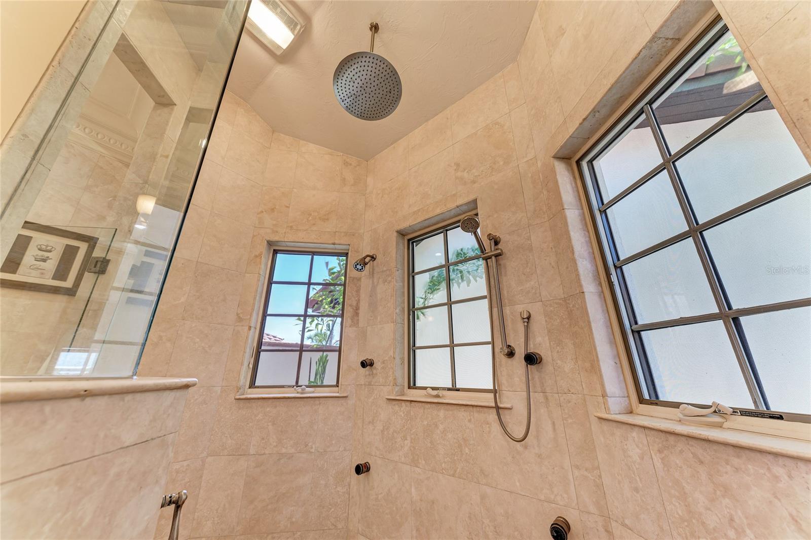 Sarasota, Florida 34236, 6 Bedrooms Bedrooms, 0 ,6 BathroomsBathrooms,Residential Lease,For Rent,WASHINGTON,0,A4574378
