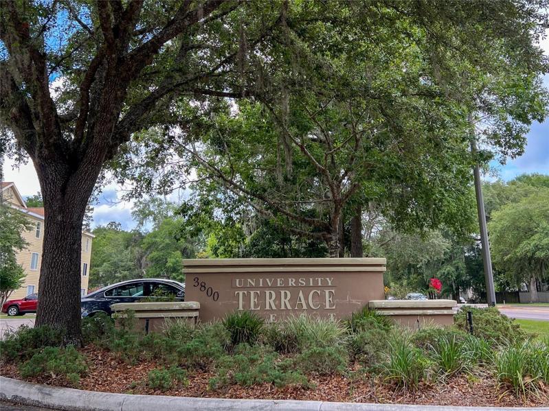 Entry on SW 20th Avenue