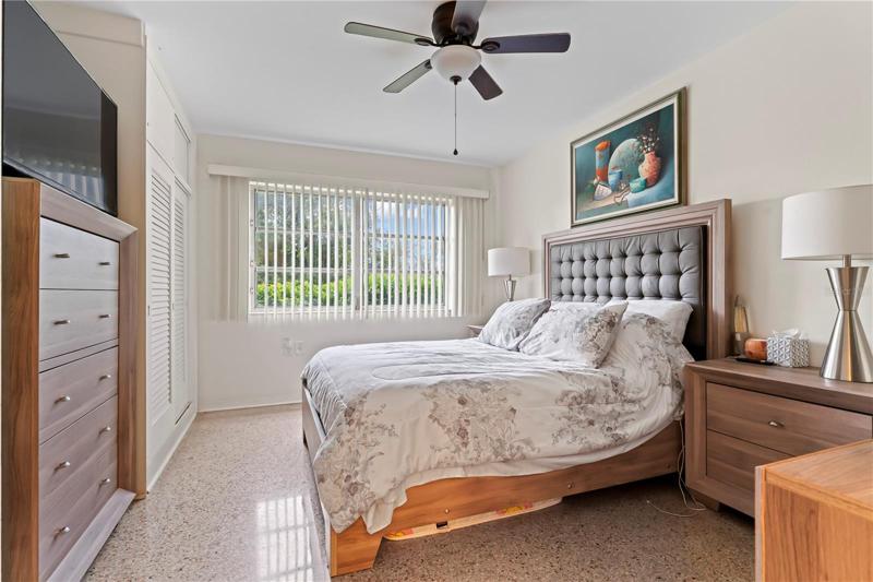 Spacious bedroom