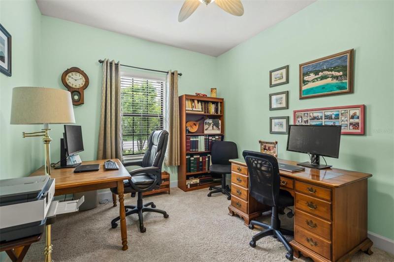 Guest bedroom