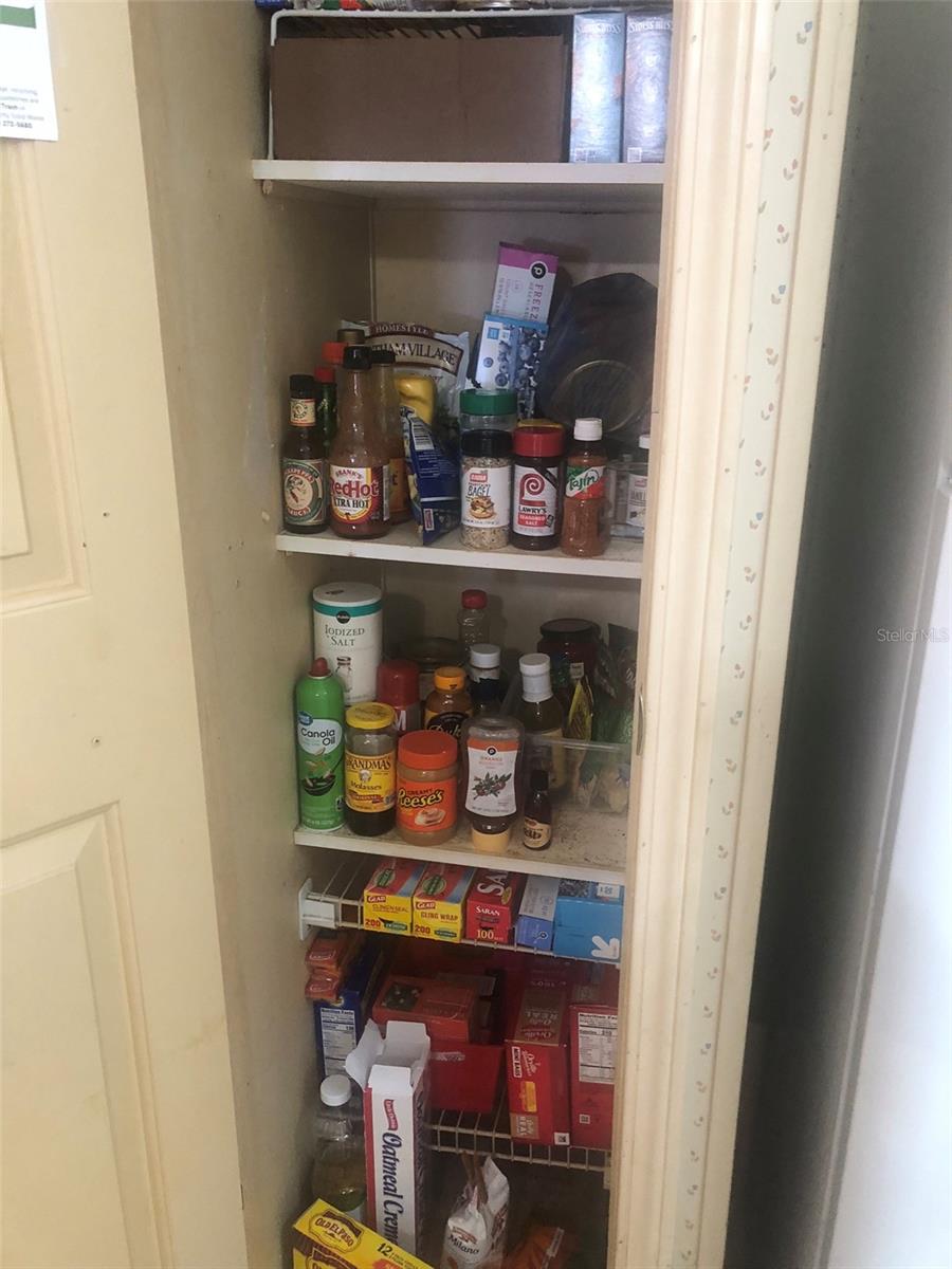 Kitchen pantry