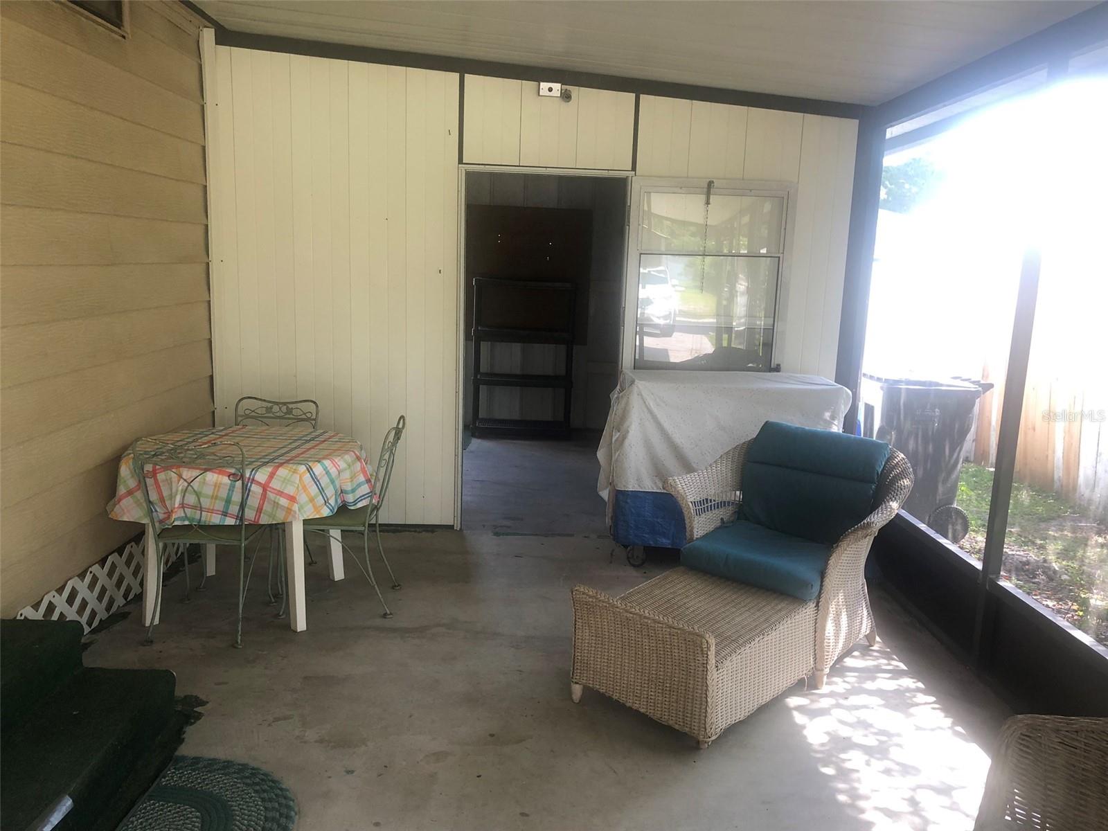 Side screened-in Porch
