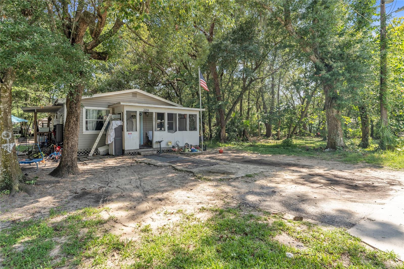 2204 Suanee Avenue, Eustis, Florida 32727, 3 Bedrooms Bedrooms, ,1 BathroomBathrooms,Residential,For Sale,SUANEE,R4907026