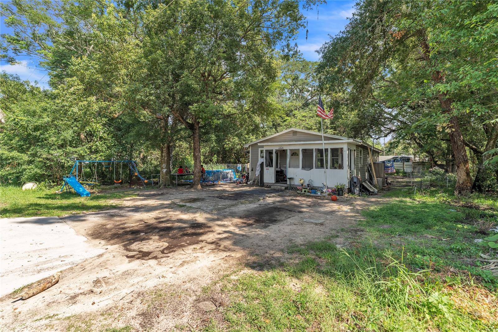 2204 Suanee Avenue, Eustis, Florida 32727, 3 Bedrooms Bedrooms, ,1 BathroomBathrooms,Residential,For Sale,SUANEE,R4907026