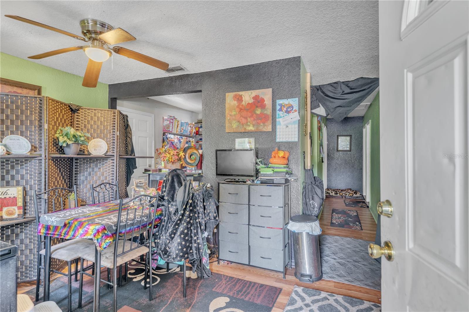 2204 Suanee Avenue, Eustis, Florida 32727, 3 Bedrooms Bedrooms, ,1 BathroomBathrooms,Residential,For Sale,SUANEE,R4907026