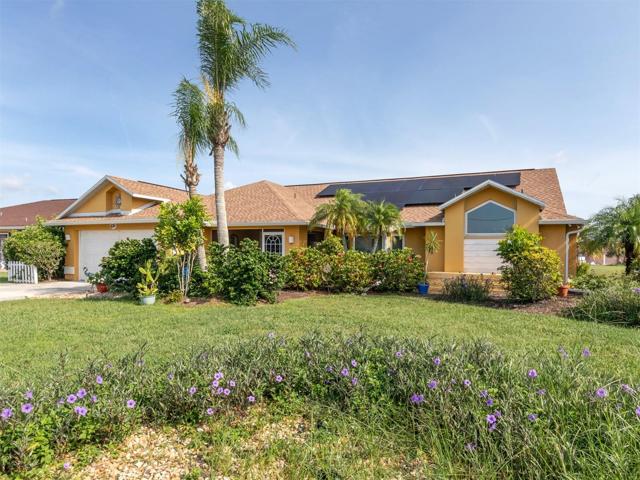 Tropical Florida landscaping