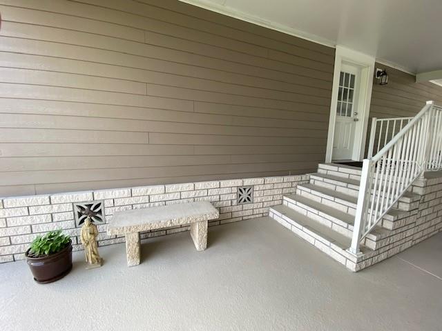 SIDE ENTRANCE