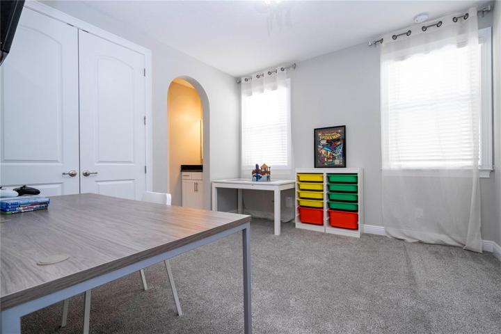 Bedroom 5 (play room)
