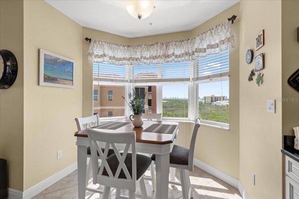 Breakfast nook