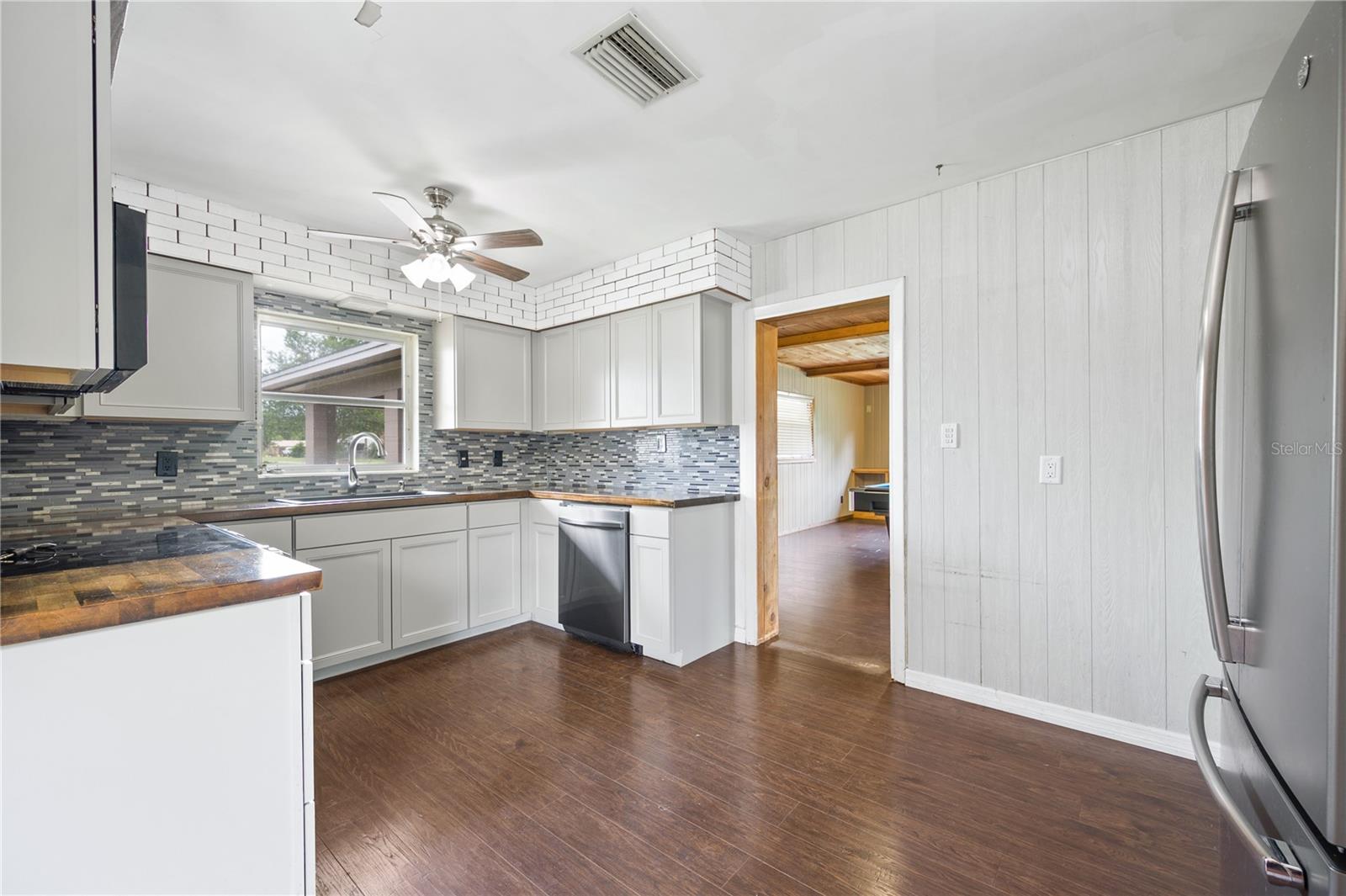 285 E Thelma Street, Lake Alfred, Florida 33850, 4 Bedrooms Bedrooms, ,2 BathroomsBathrooms,Residential,For Sale,THELMA,P4926239
