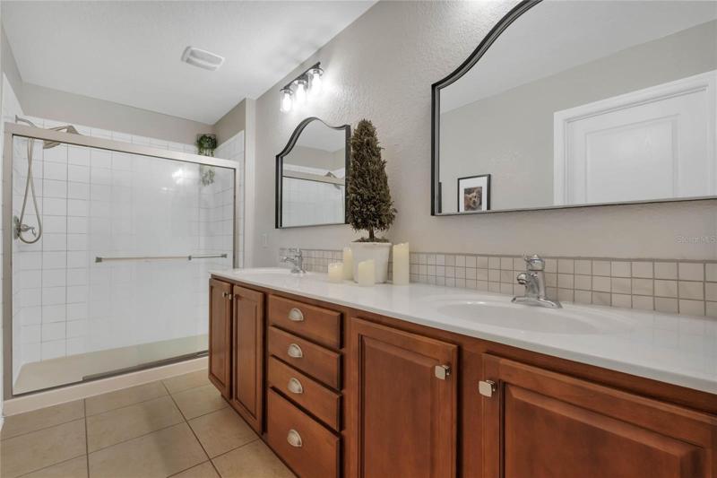 Owners' Ensuite