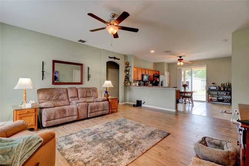 Family/Front room 1